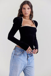 Helviana | Velvet Top